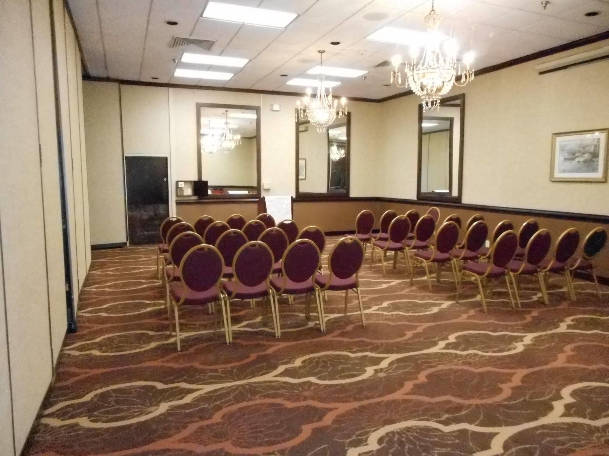 Quality Inn Near Hampton Coliseum 外观 照片